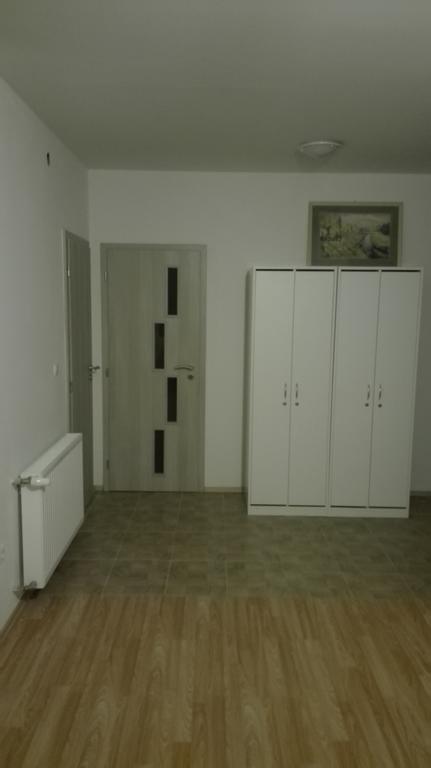 Halex 4 Villa Bojna Bagian luar foto