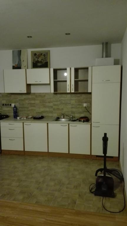 Halex 4 Villa Bojna Bagian luar foto